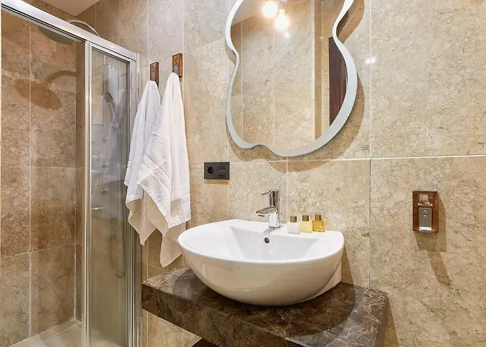 アパート Urbanite